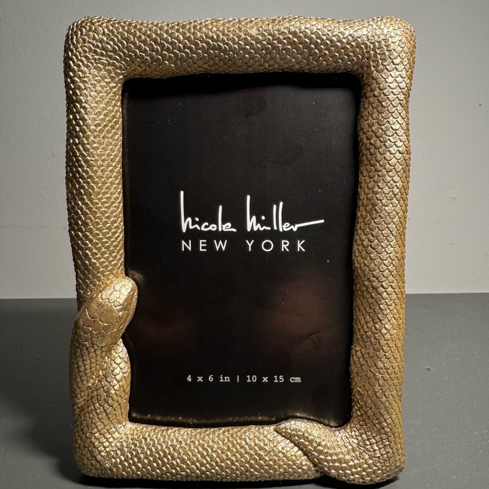 Nicole Miller Textured Gold Picture Frame